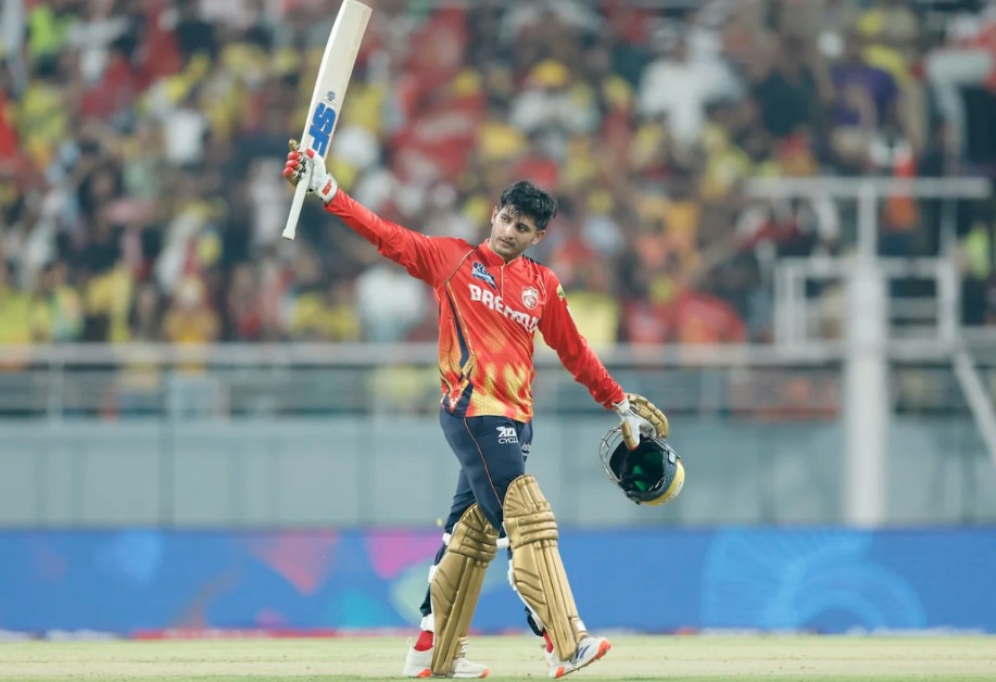 Most sixes in the powerplay in IPL 2025