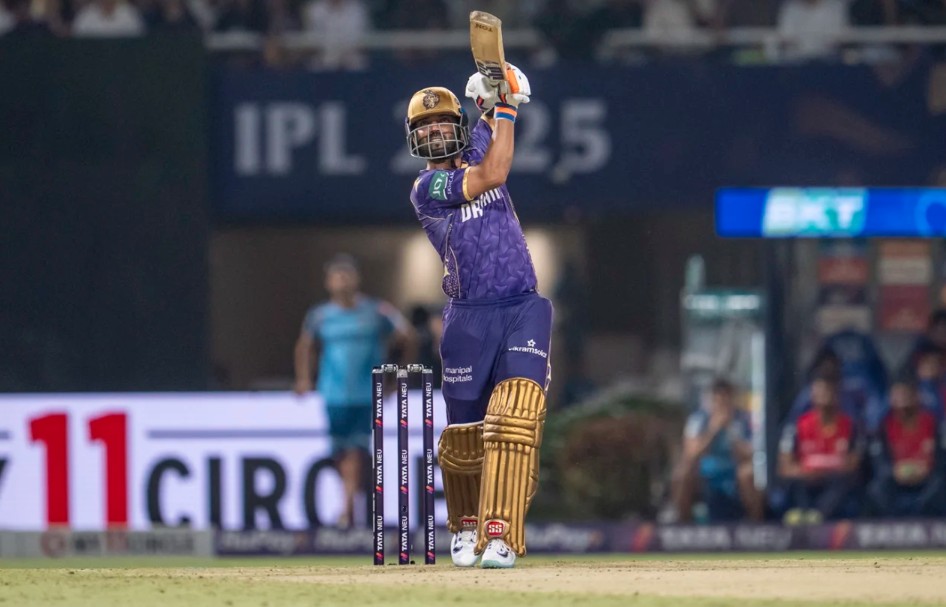 Most sixes in the powerplay in IPL 2025