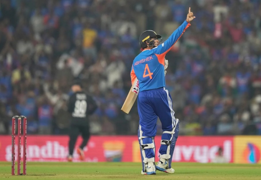 Fastest T20I 50s for India vs New Zealand

Fastest T20I 50s for India vs New Zealand