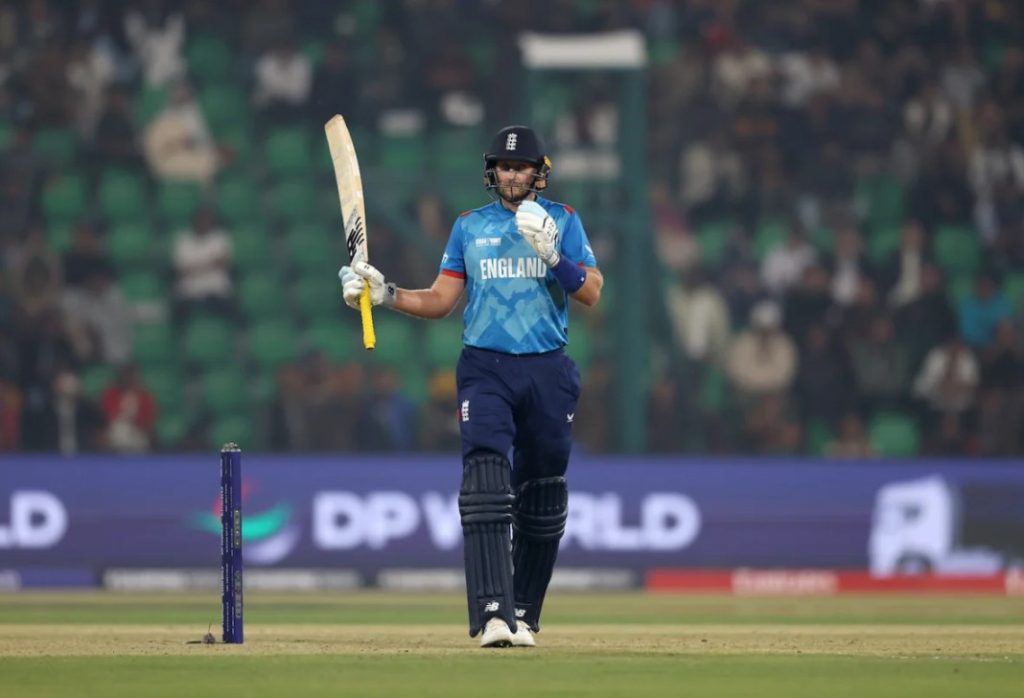 Cricketers With Fastest 5000 Runs in ODIs