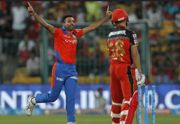 Best Bowling Performances in IPL Playoffs